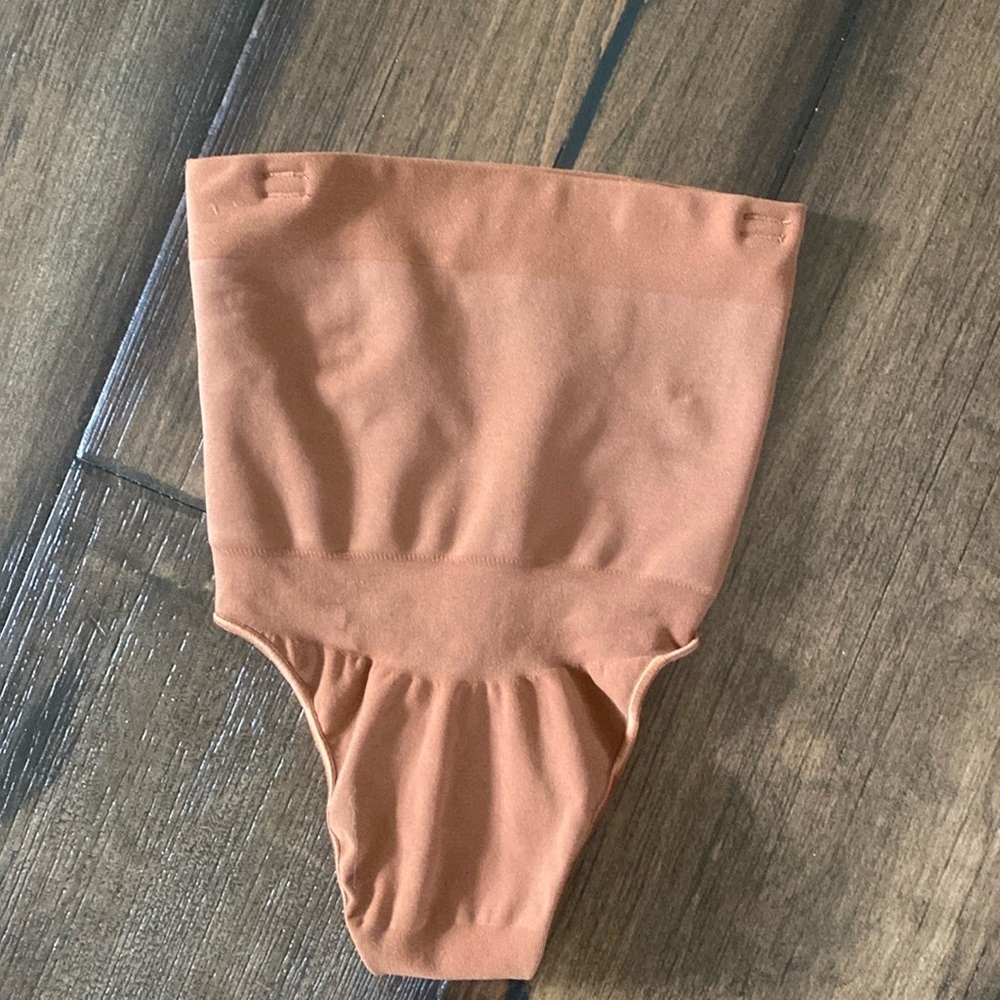 Skims Women's Bronze Core Control High Waist Thong Shapewear Size X Small